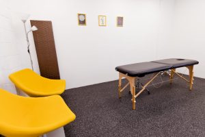 IsminiStudios-TreatmentRoom-©KateDarkins-2